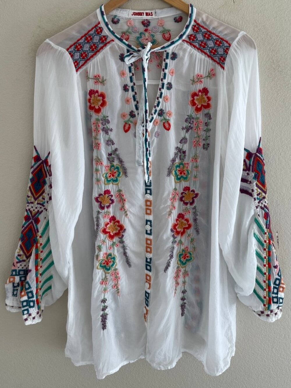 JOHNNY WAS Heavily Embroidered Button Down White Top; Small; P2P is 19.5": EUC!!